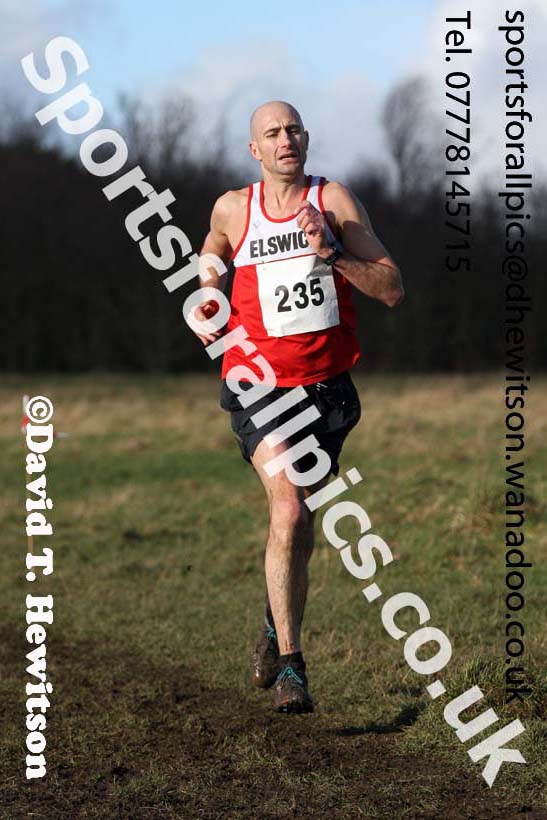 Mens masters 35s to 64s North Eastern Masters, Wallsend. Photo: David T. Hewitson/Sports for All Pics